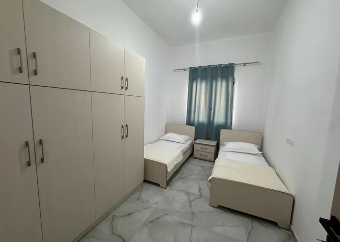 Apartment Fredi Polisi i Vogel