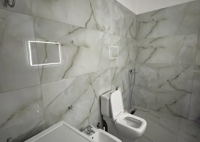 Apartment Fredi Polisi i Vogel